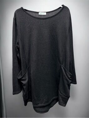 Women’s Black Tunic Top